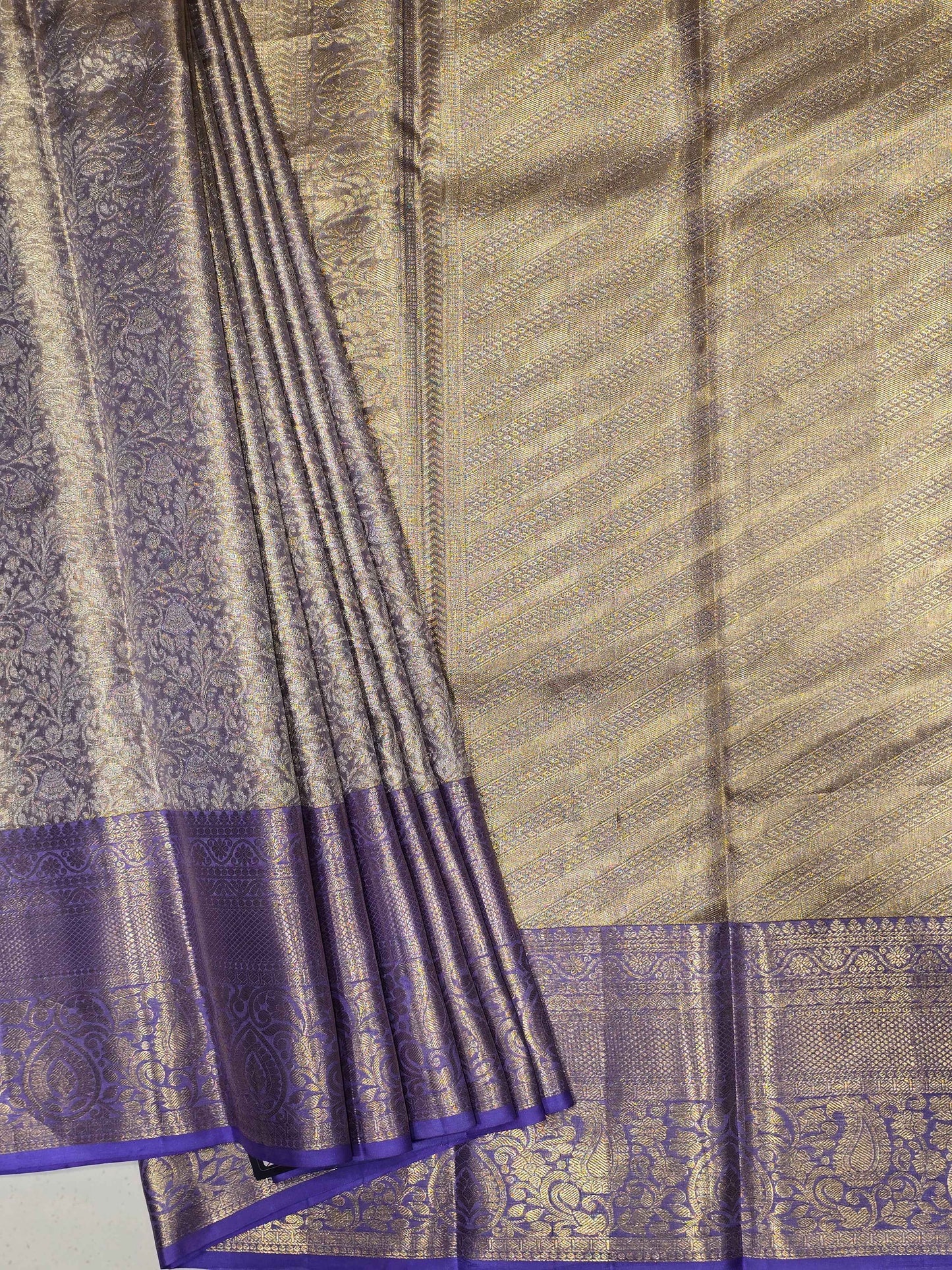 Pure Kanjivaram tissue silk saree with rich pallu