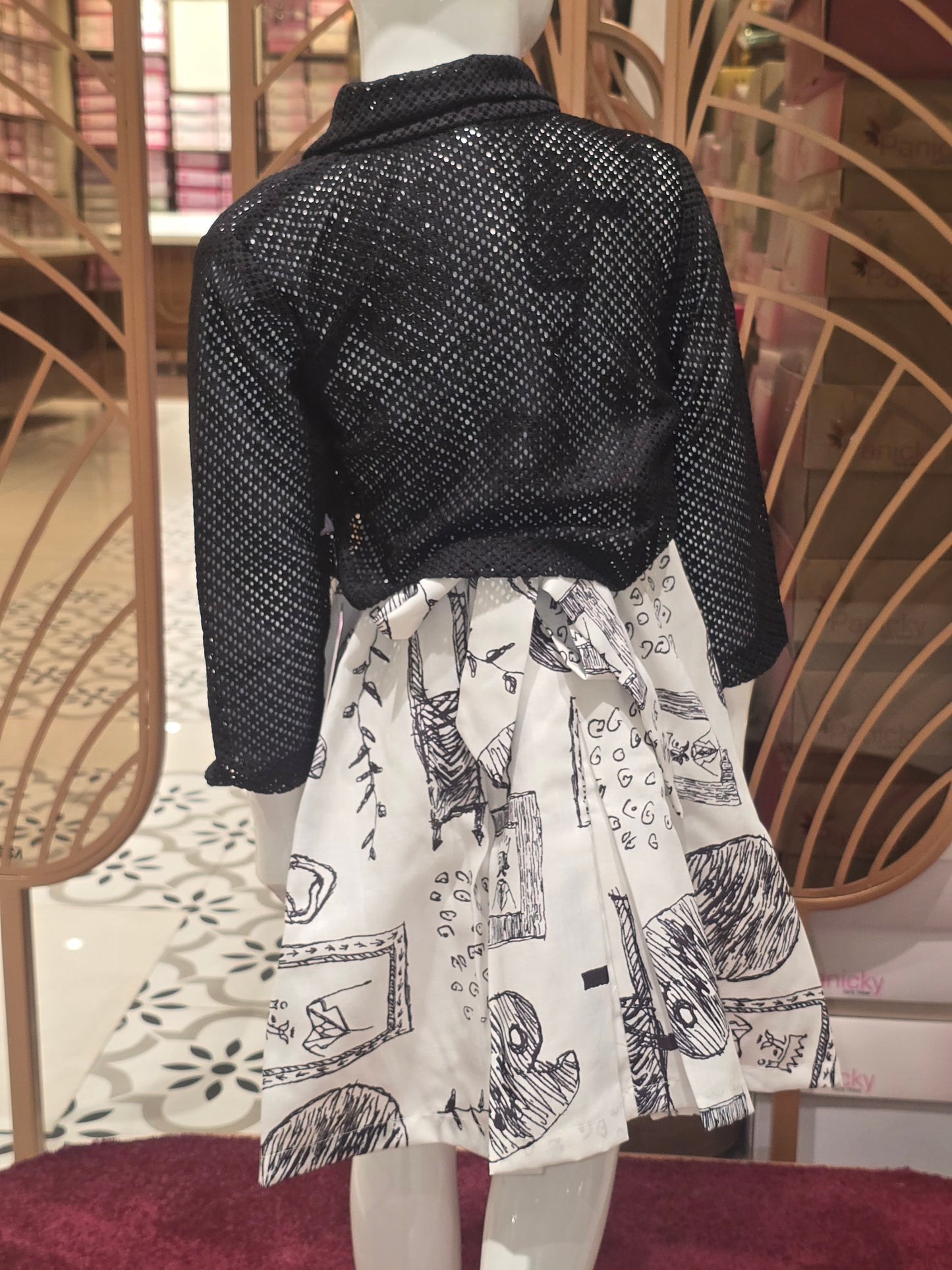 Girls Black White Printed Crepe Dangri Set