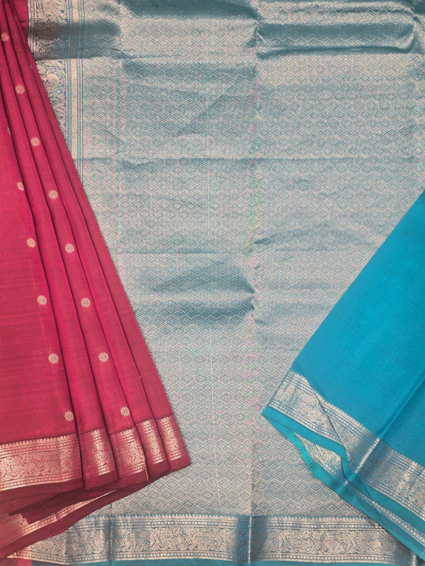 Pure Kanjivaram handloom silk saree with tiny flower motifs and rich pallu