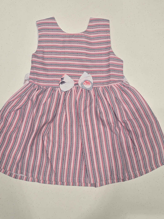 Sleeveless  cotton casual frock for baby Girls Styled with distinct design elements optimizer for comfort and daily wear.