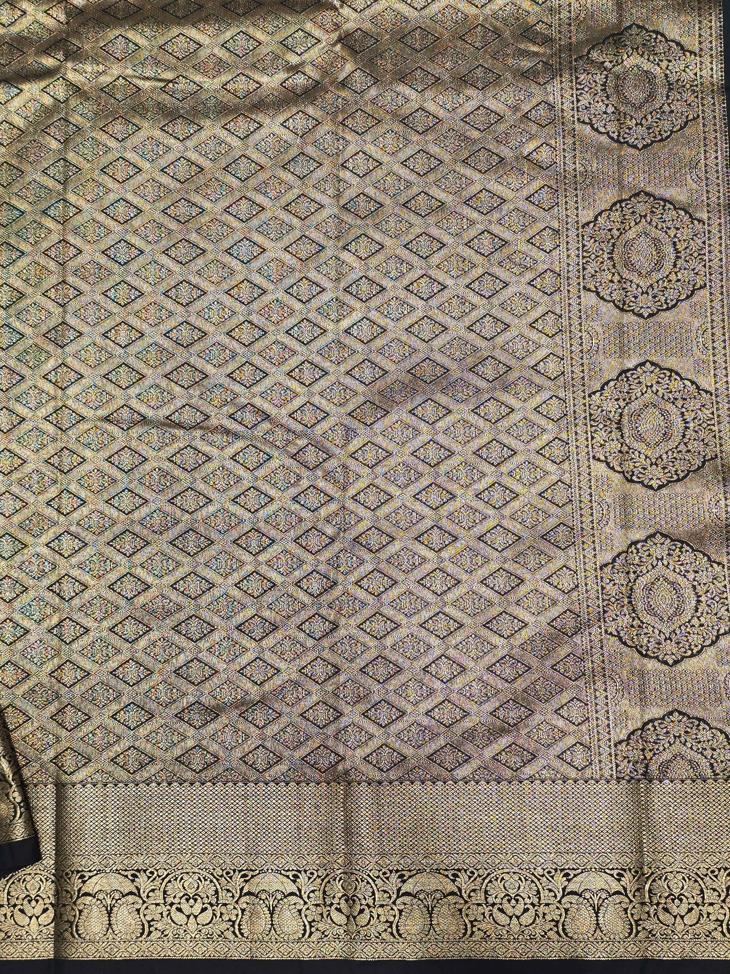 Semi kanjivaram silk saree with rich pallu