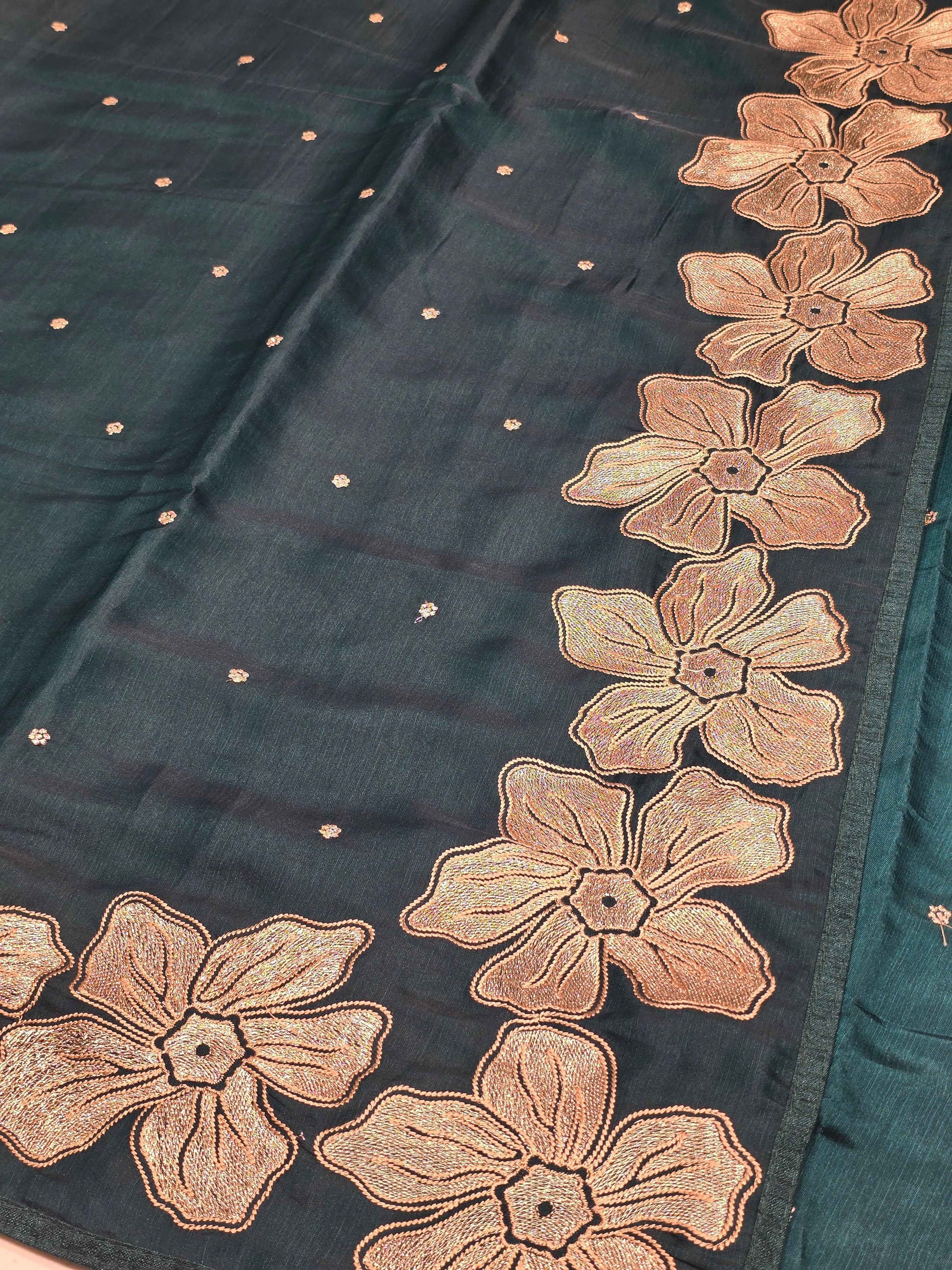 Tussar Saree with White Butta Work