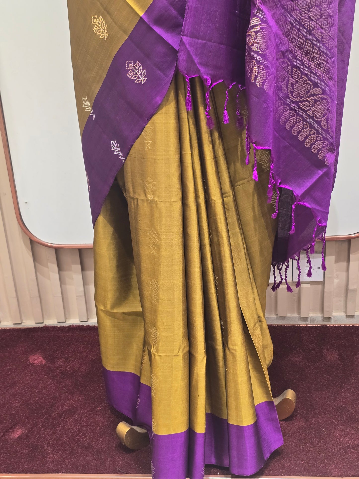Mehendi Green Pure Soft Silk Saree