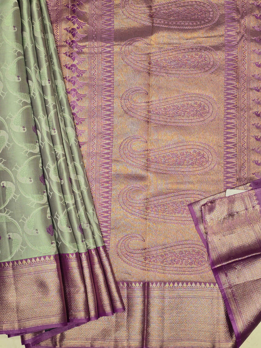 Pure handloom kanjivaram silk with designer saree with gatti border