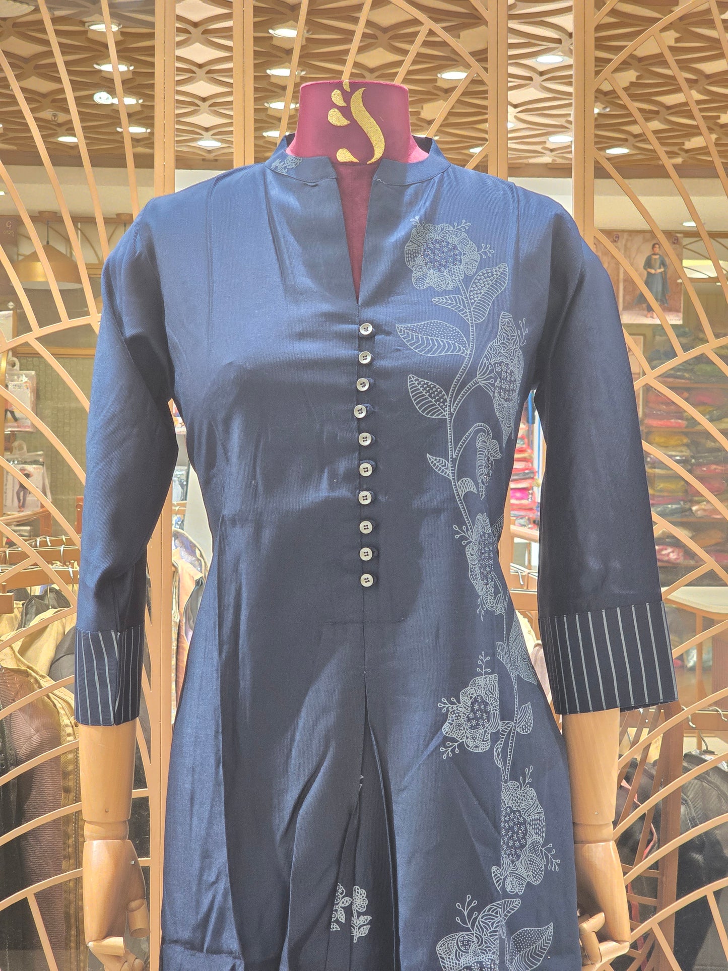 Imported Material fancy wear kurta for women with designer neck