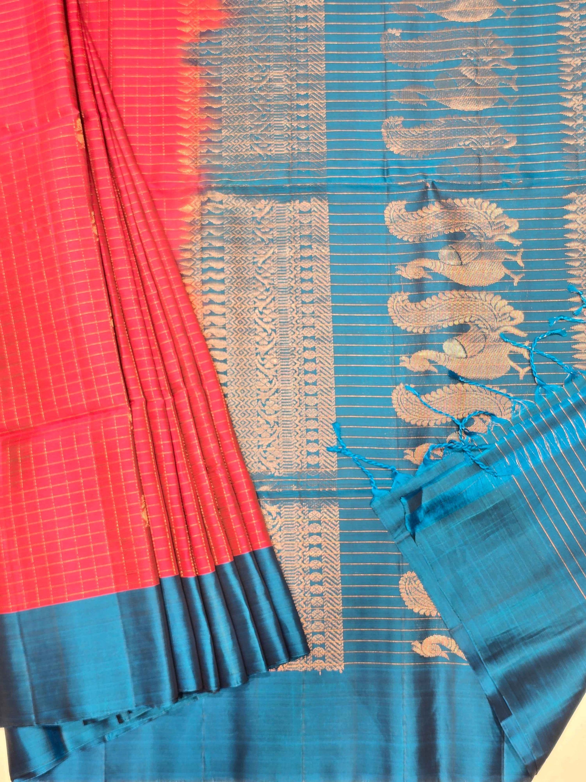 Pure softsilk saree , checked pattren with traditional peacock design motifs