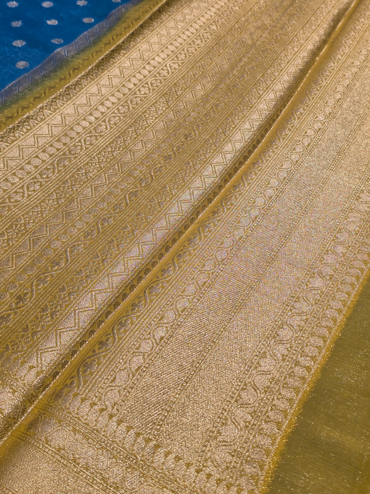 Georgette Silk Saree with Butta Motif, Traditional Zari Border & Contrast Blouse | Festive & Party Wear