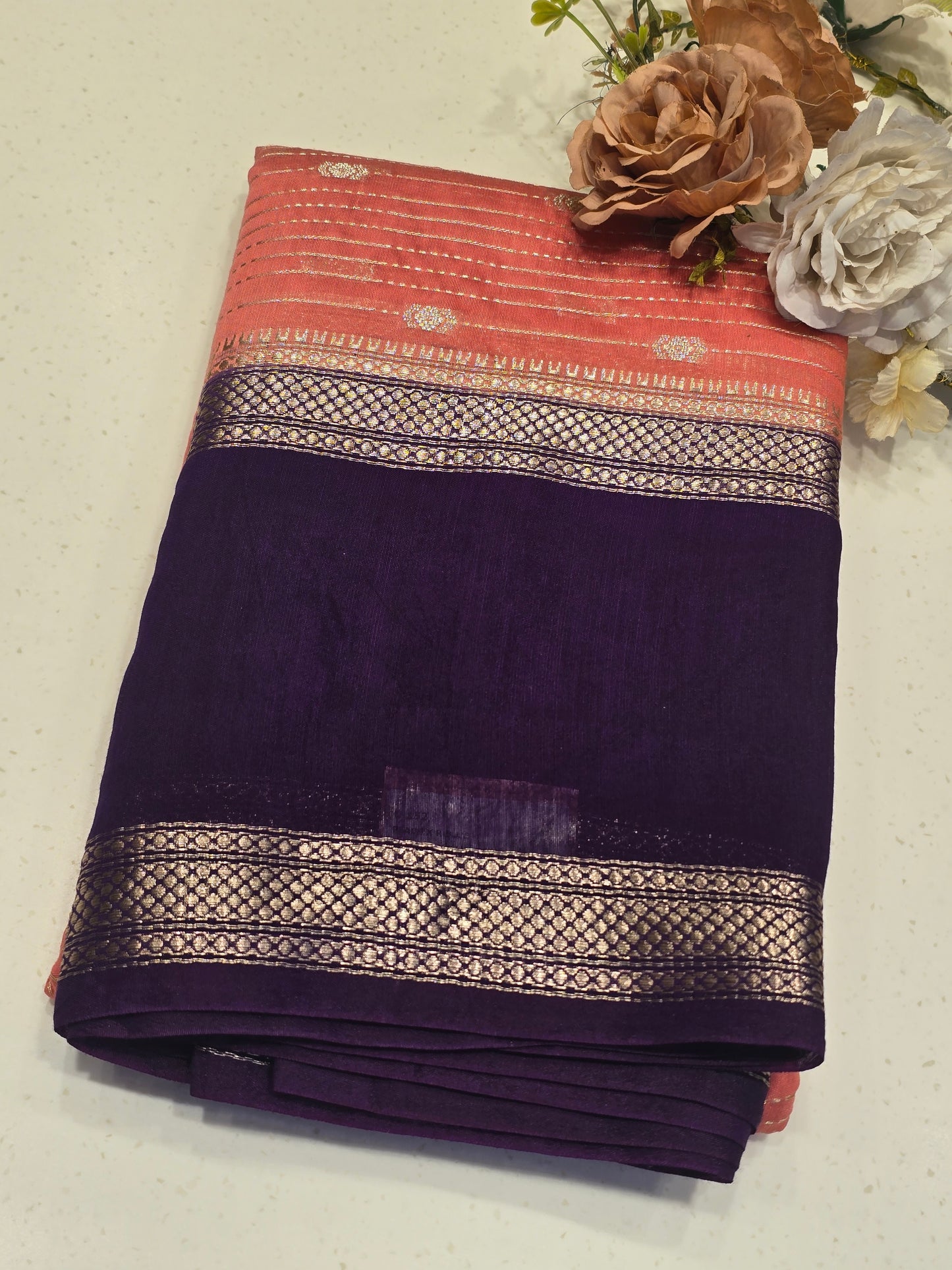 Mushroom silk horizontal lines with small motif across the boyf and bentex border