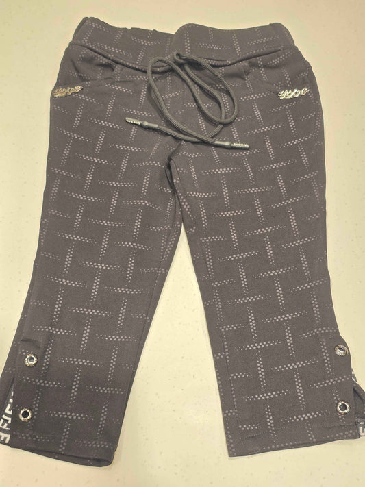 Stretchable material black colour ¾ with checked pattren