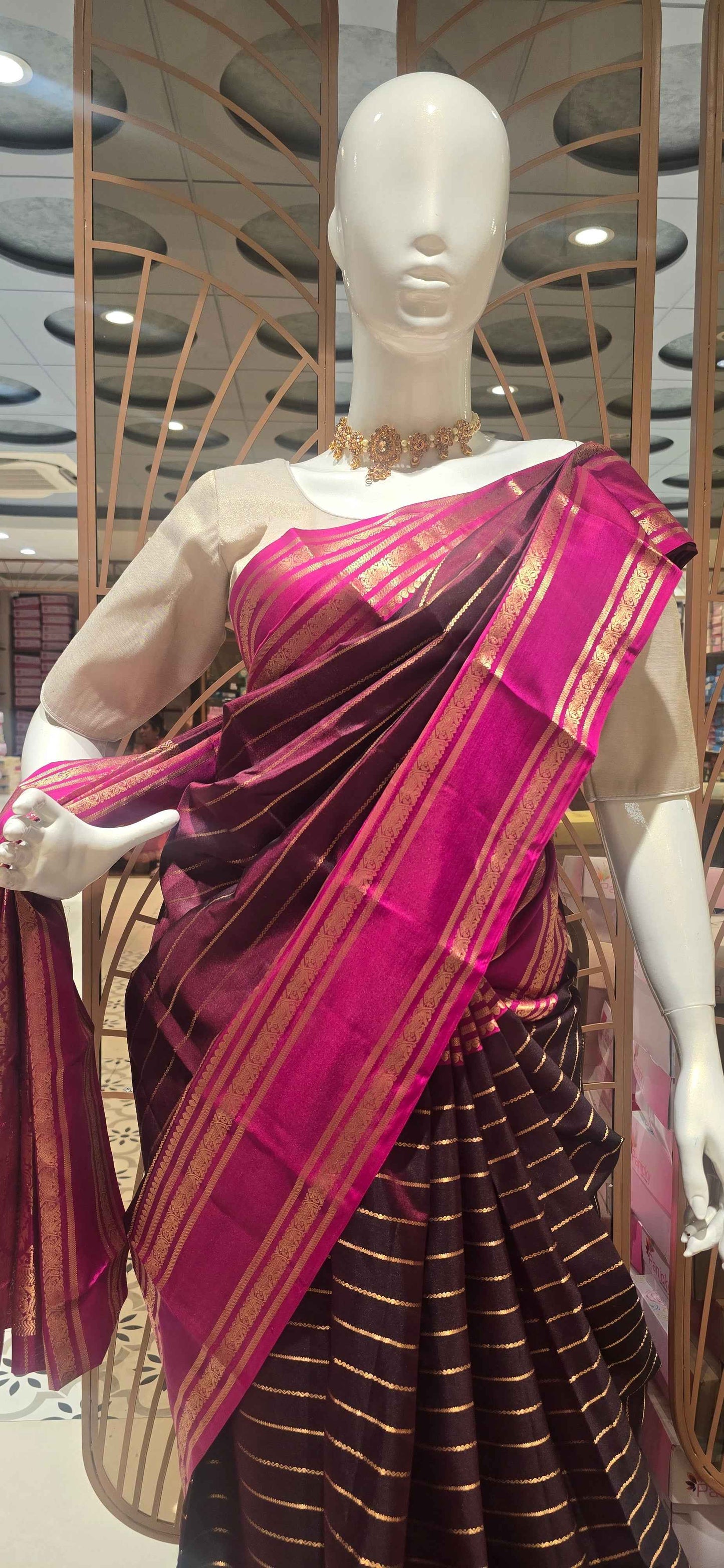 Pure Kanjivaram silk saree with pentex border and rich pallu