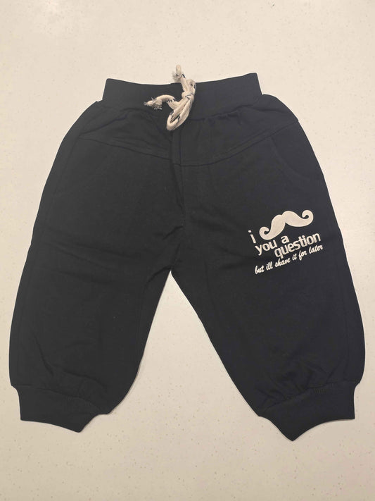 Cotton material balck color ¾ shorts with rubber print