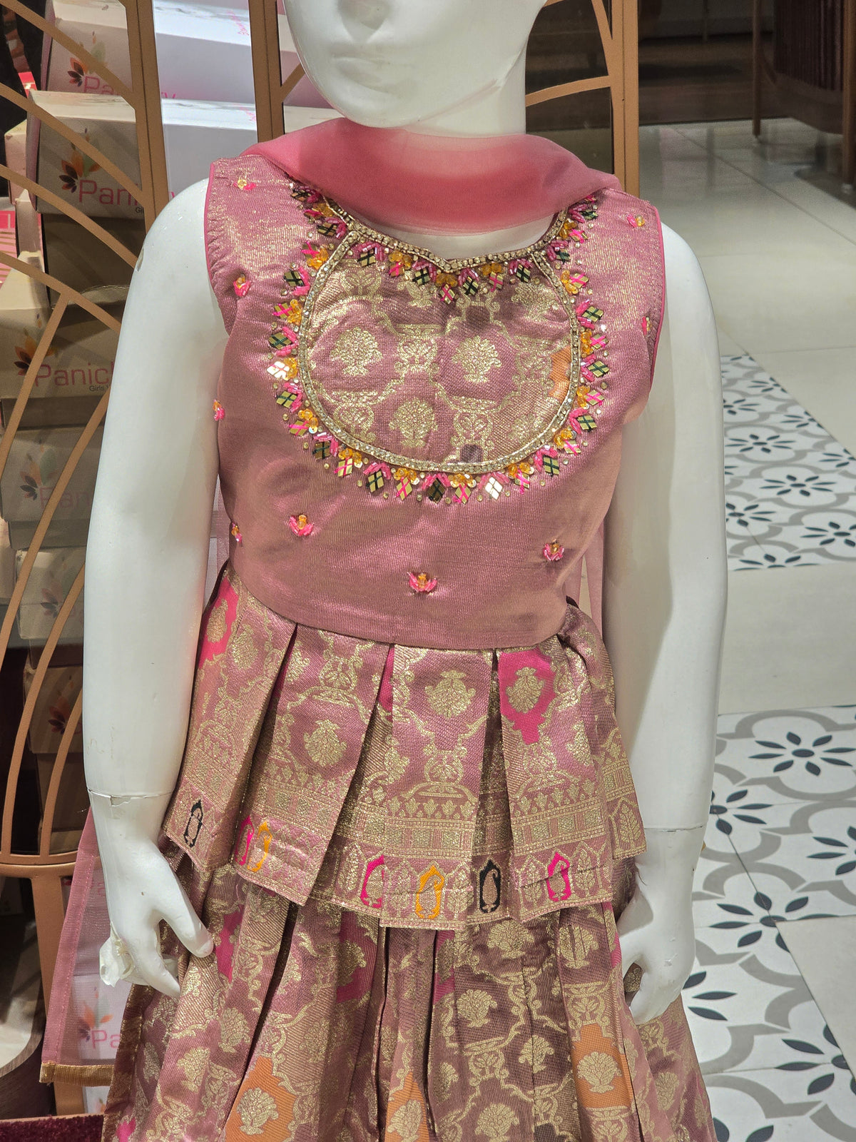 traditional girls' ethnic set,