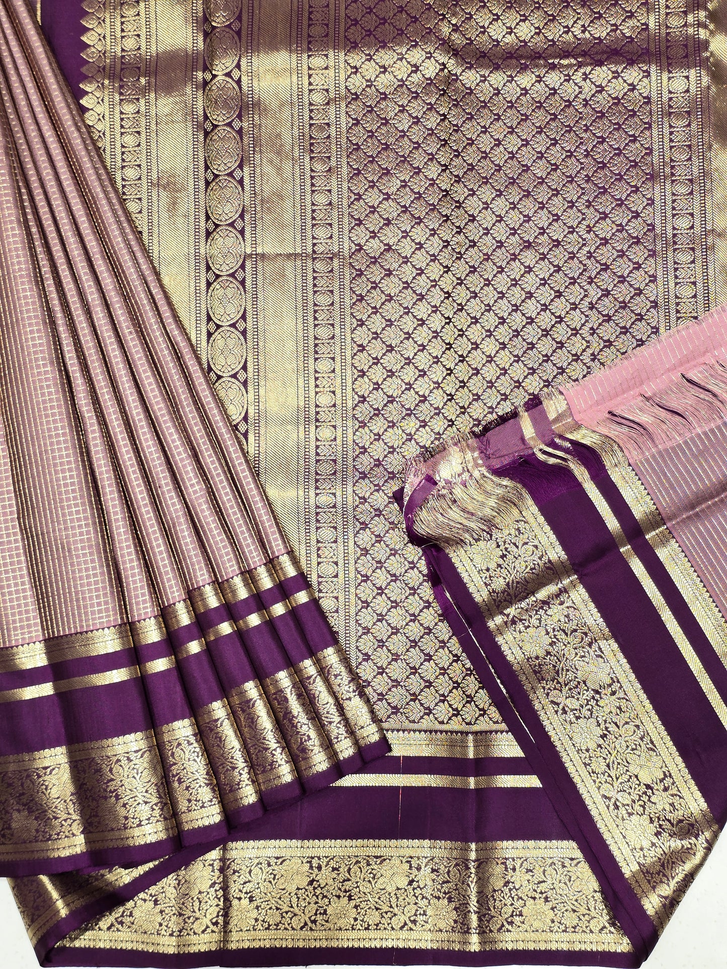 Handloom Pure Kanjivaram Silk Saree with Checked Pattern