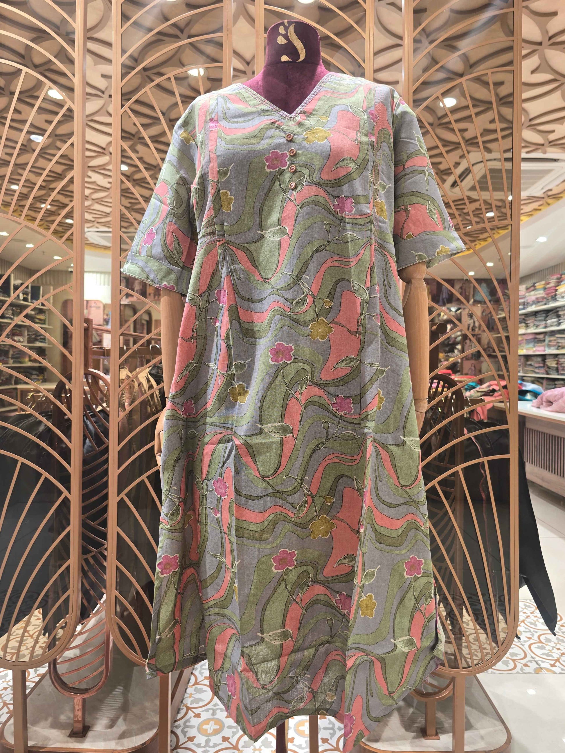 Printed Cotton material with v-neck and Elbow sleeves