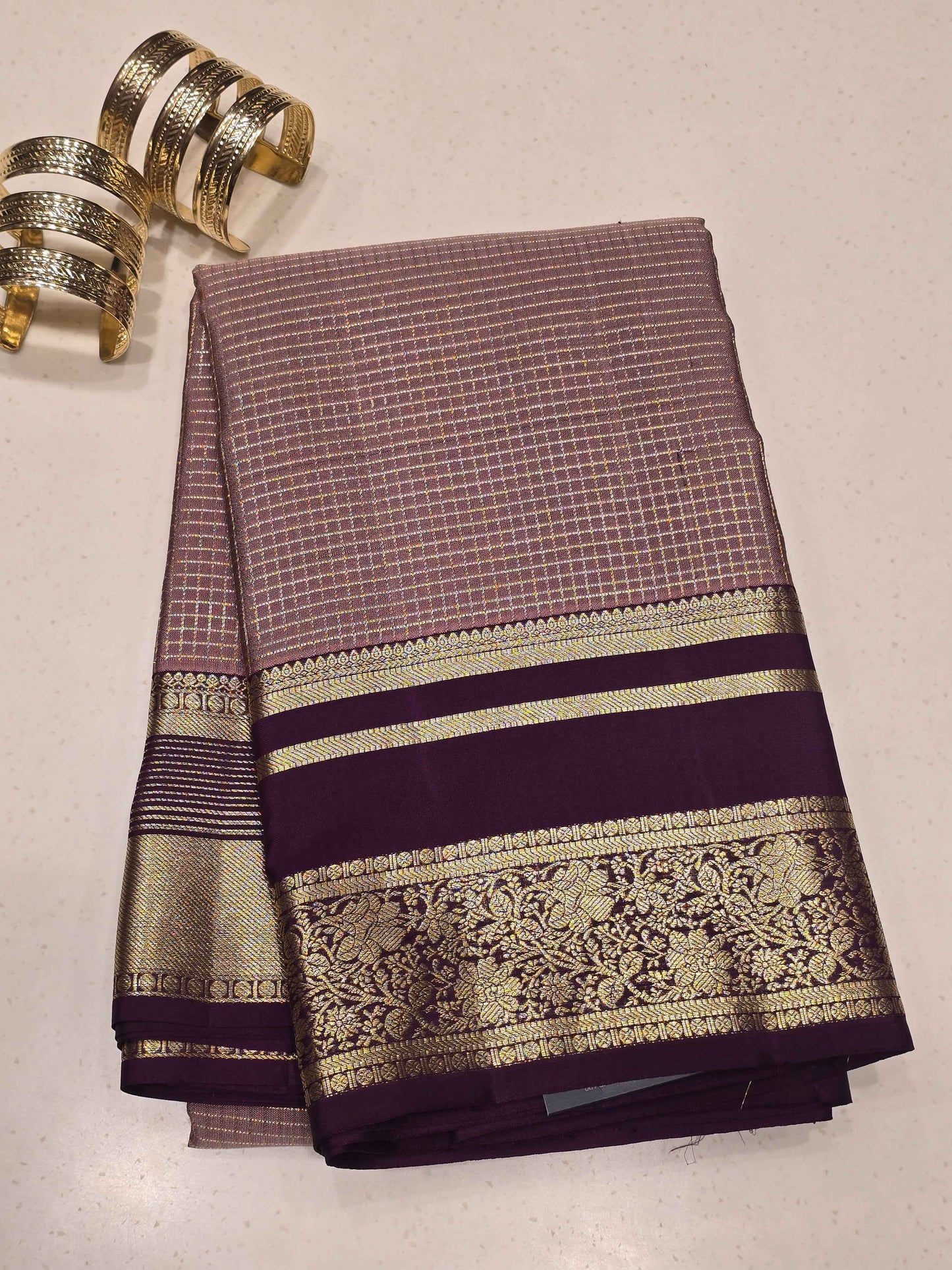 Handloom pure Kanjivaram silk saree with checked pattren and designer border