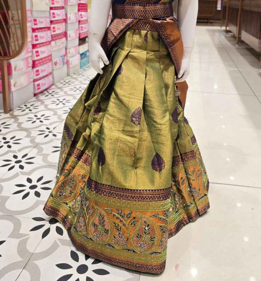Traditional South Indian Kids Half Saree (Pattu Pavadai Dhavani or Langa Voni)